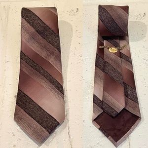 Vintage Lily Dache’ Brown Ombré’ Striped Necktie